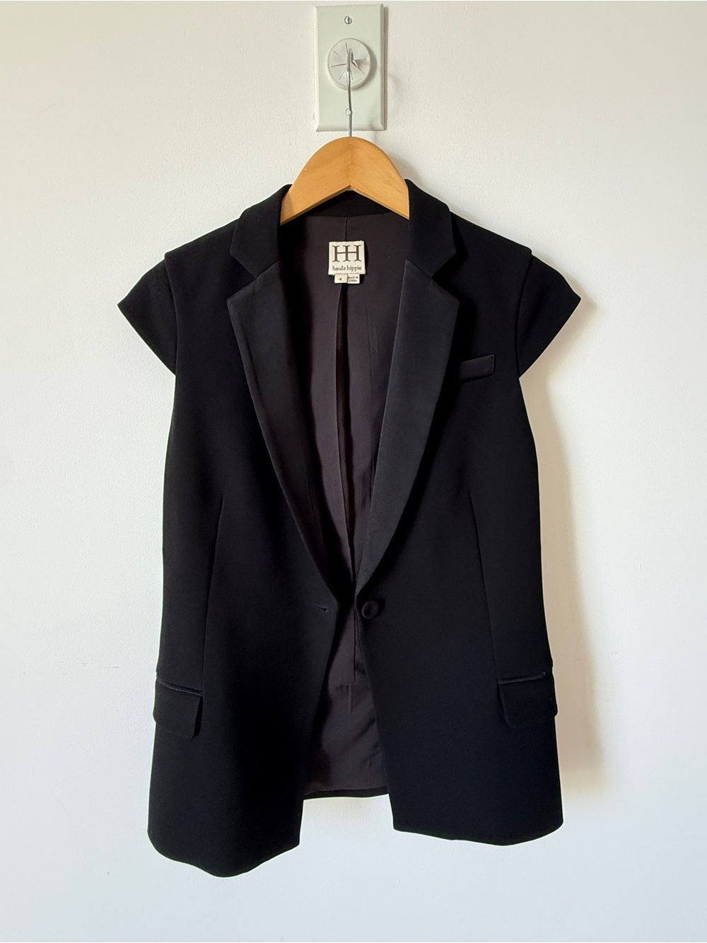 Haute Hippie Black Short-Sleeve Tailored Blazer